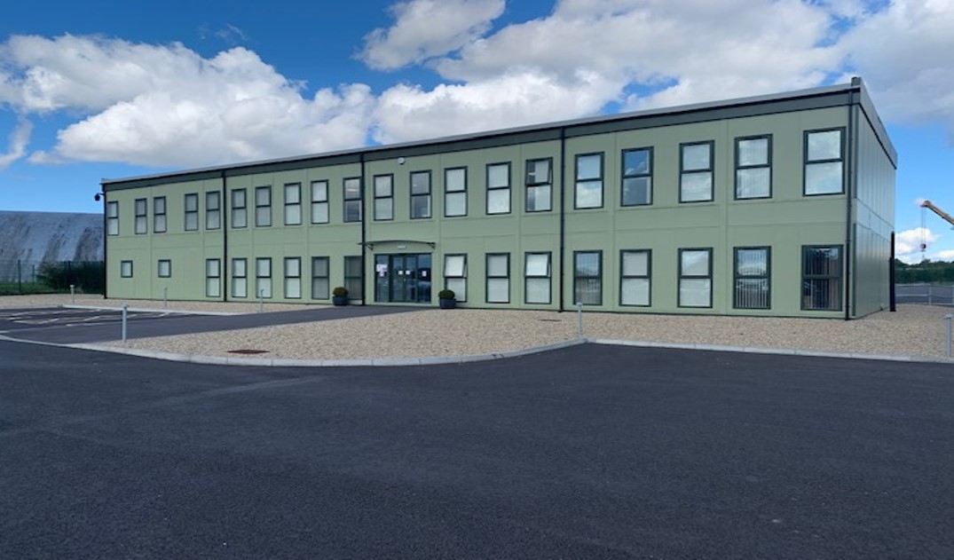 Double storey modular building