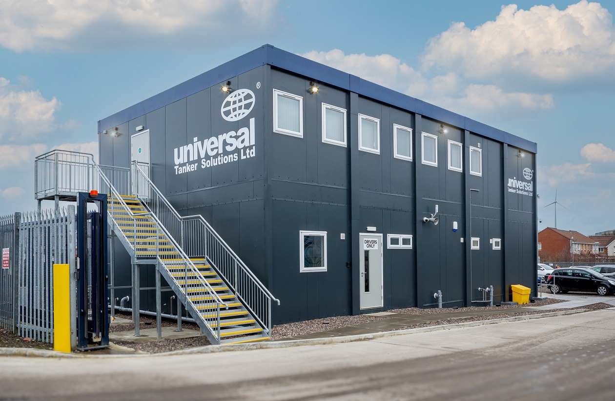 Double storey modular building